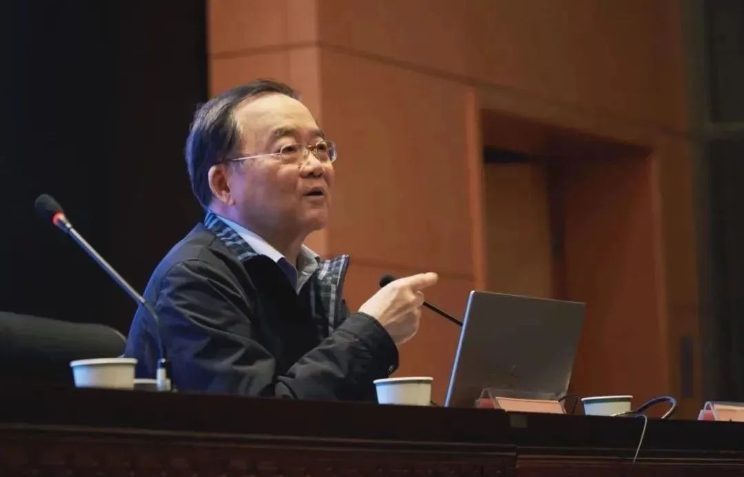 徐寅哲 头图.png 图片